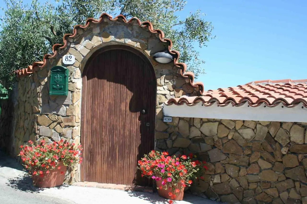 דיאנו מרינה Villa Panorama בית נופש